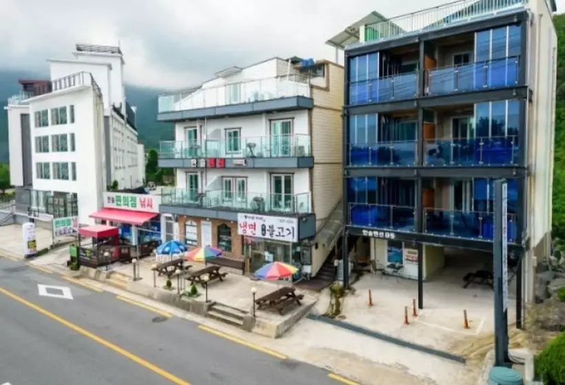 Geojedo Hansol Pension