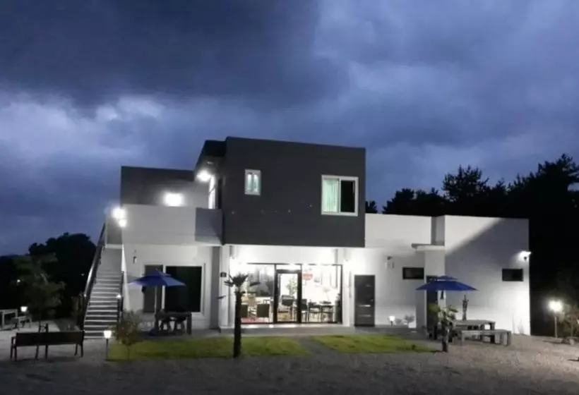 Goheung Gaeuruinun Pension