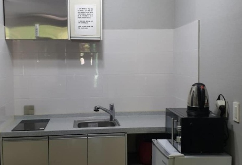 Goheung Gaeuruinun Pension