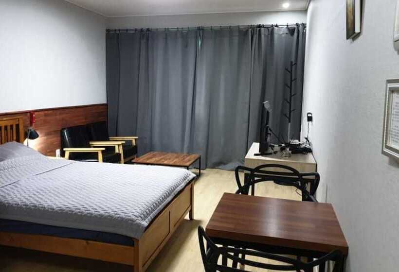 Goheung Gaeuruinun Pension