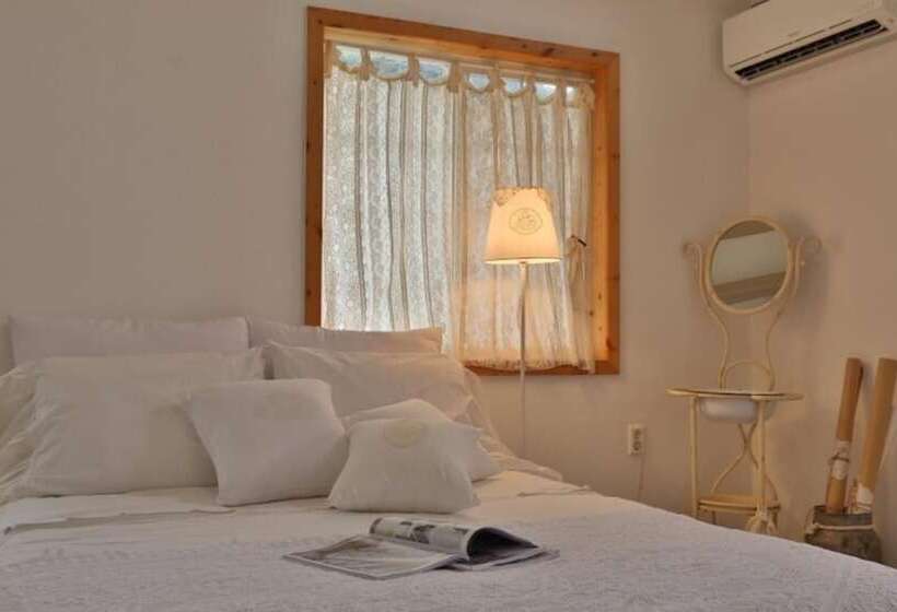 Gyeongju Tenderness Pension