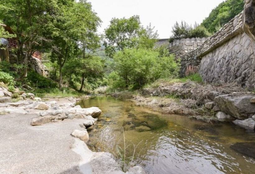 Hoengseong Haetbitdungji Pension