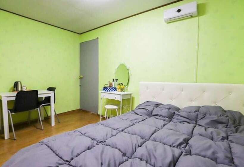 Hoengseong Sigollageune Pension