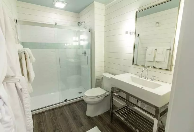 Hotelli Wildwood Resort & Marina