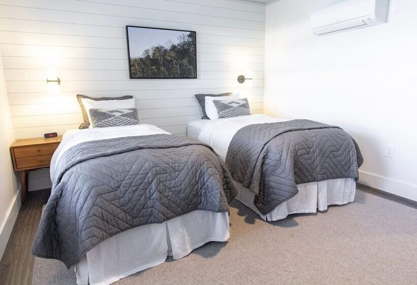 فندق Wildwood Resort & Marina