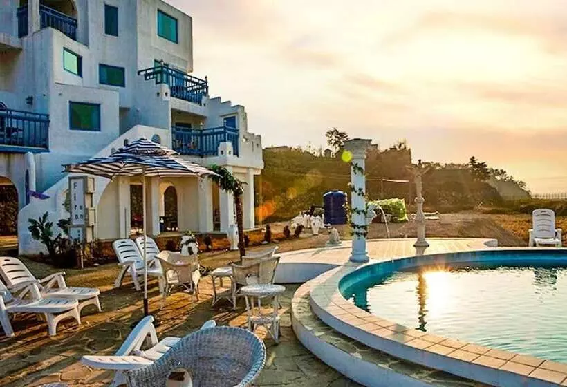 Hwaseong Santorini Pension 8