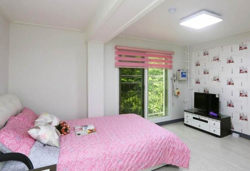 Jecheon Nine Valley Pension