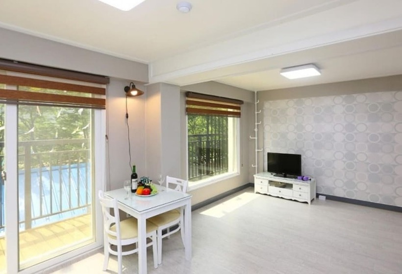 Jecheon Nine Valley Pension