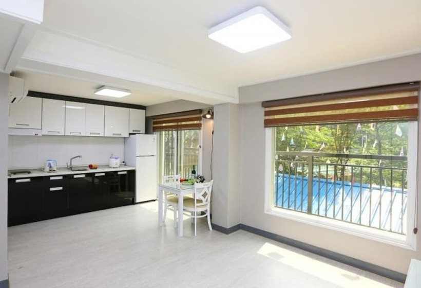 Jecheon Nine Valley Pension