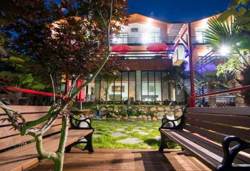 Namhae Skyblue Sea Pension