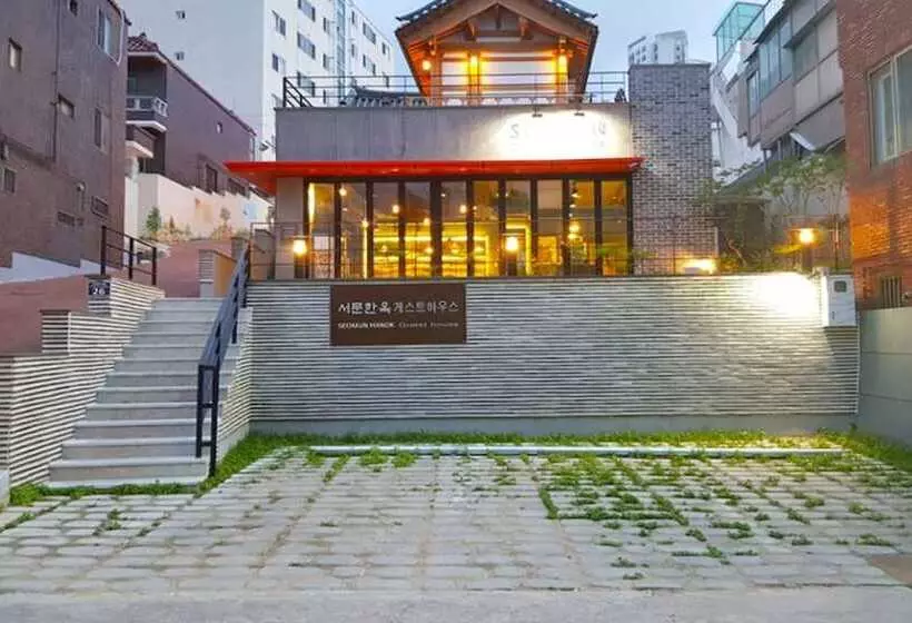 ペンション Daegu Seomun Hanok Guesthouse