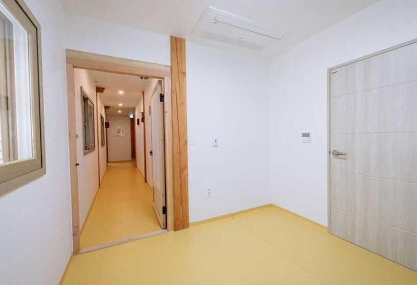 Majatalo Daegu Seomun Hanok Guesthouse