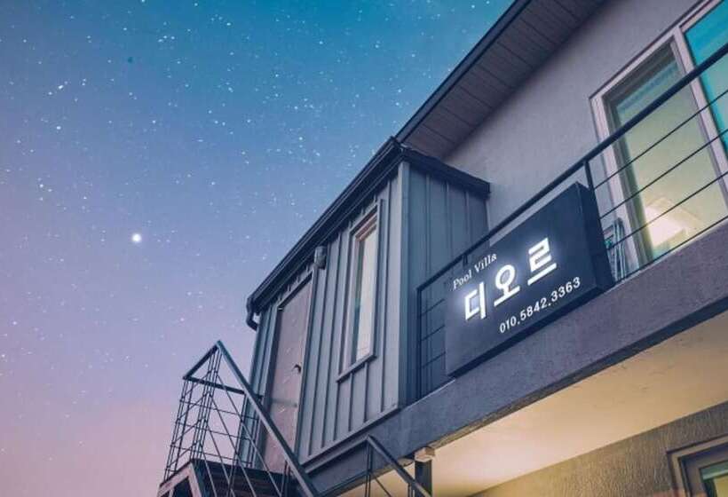 פנסיון Gapyeong Dior Pool Villa