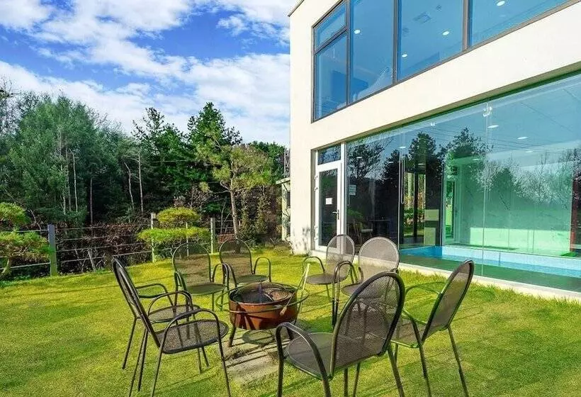 ペンション Gapyeong The Bereuso Poolvilla