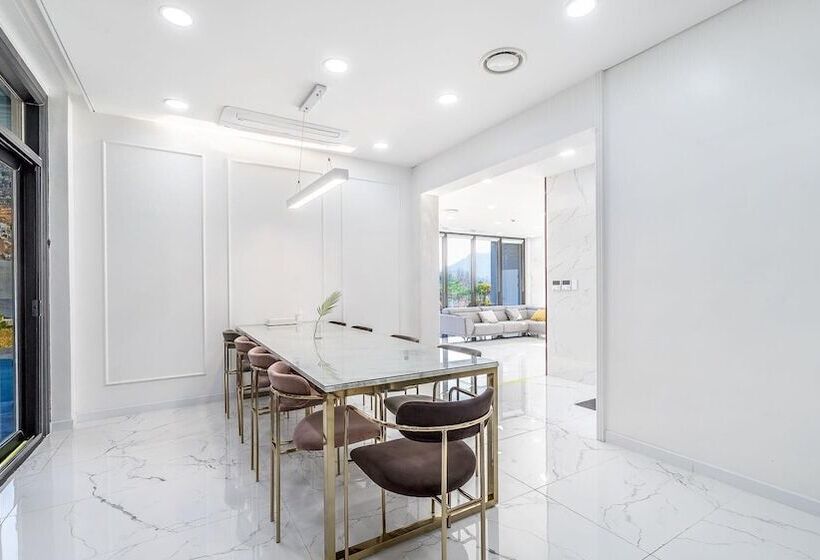 Pensionat Gapyeong The Bereuso Poolvilla