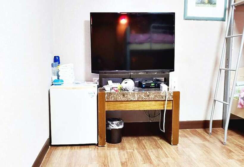 膳宿费 Jeju Rich Stay