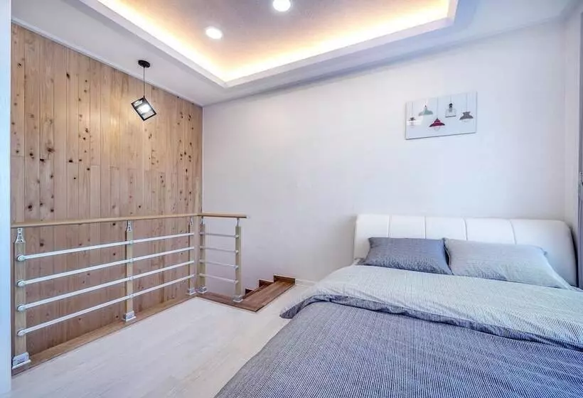 پانسیون Pohang Playbeach Poolvilla