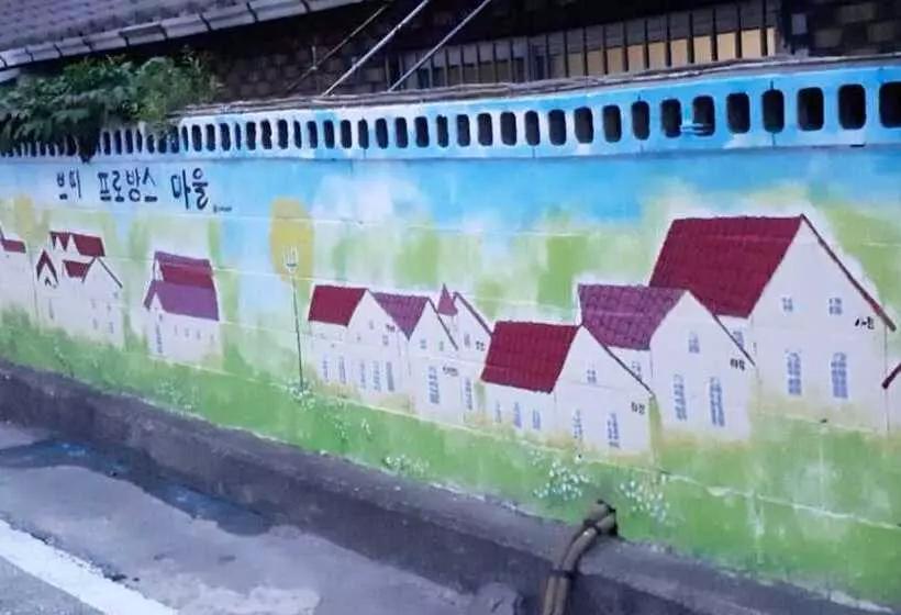 ペンション Samcheok Ecclesia S Morning Guest House