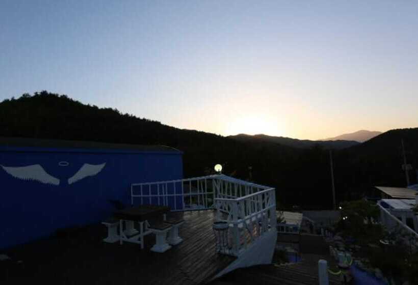 Pension Yangyang Lodes Pool Villa