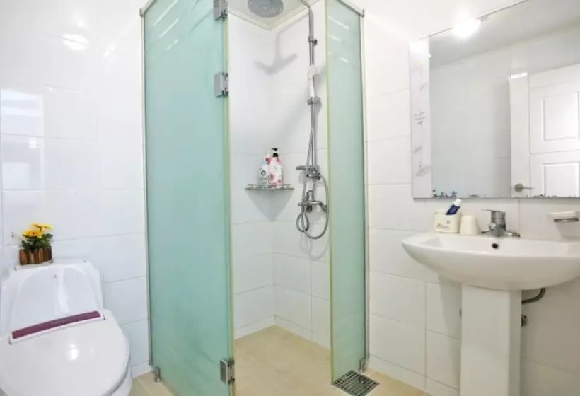 ペンション Yangyang Lodes Pool Villa