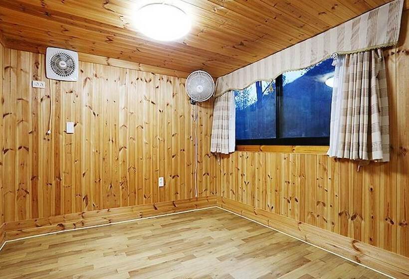 Pocheon Beverly Hill Pension