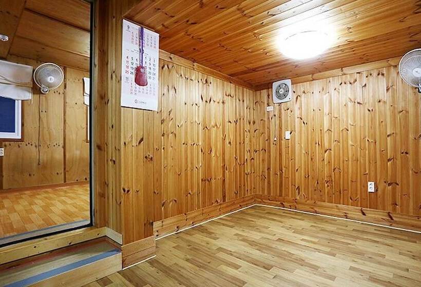 Pocheon Beverly Hill Pension