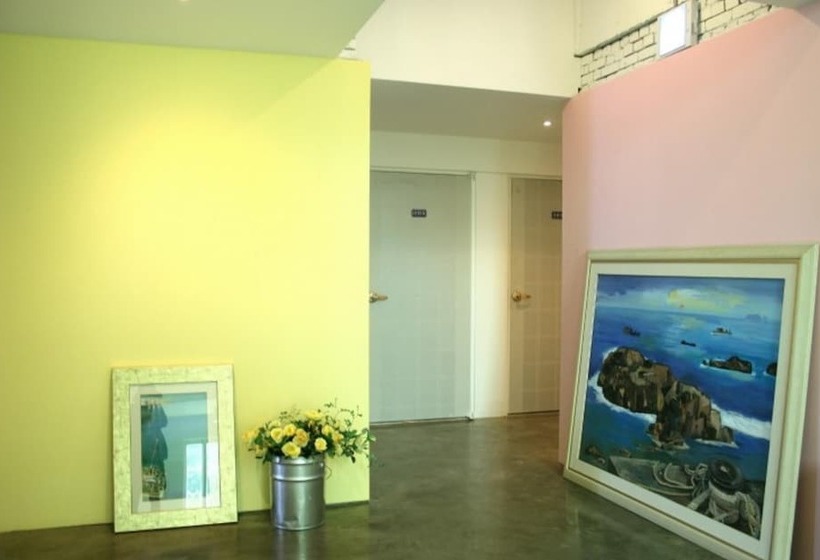 Pohang Hwajin Beach Pension