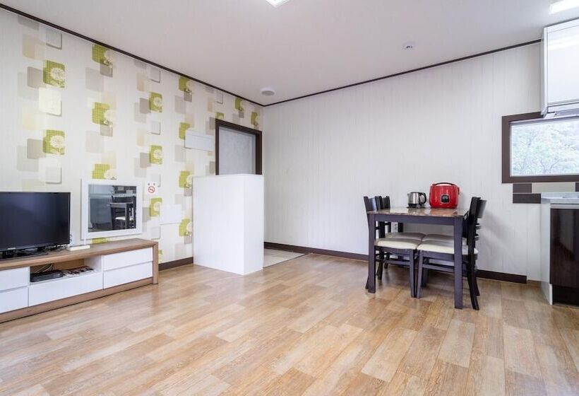 Samcheok Deulre Pension