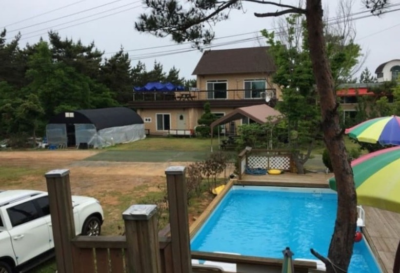 Taean Lunasol Pension