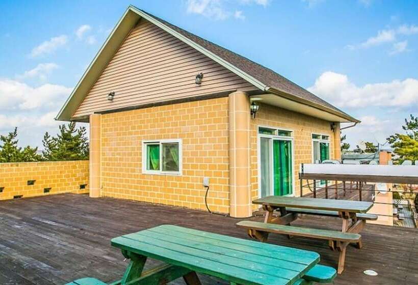 Taean Lunasol Pension