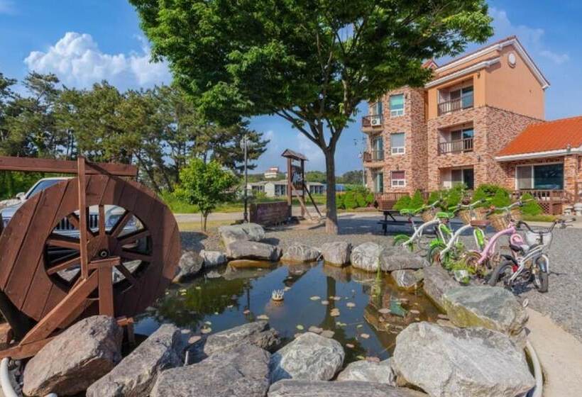 Taean Siesta Pension