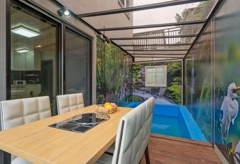 Yangpyeong Chorokbam Pool Villa Pension