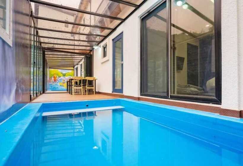 Yangpyeong Chorokbam Pool Villa Pension