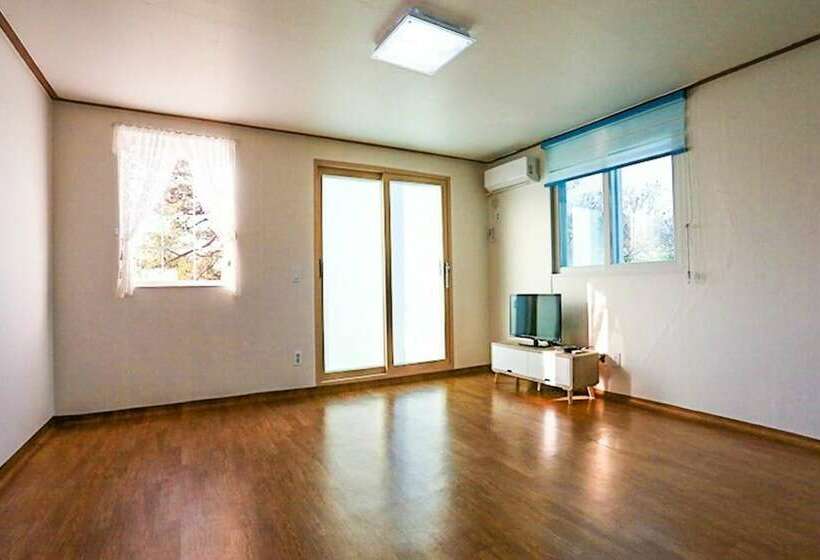 Yangpyeong San And Gang Pension