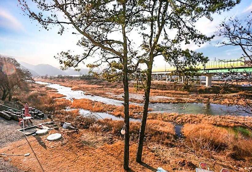 Yangpyeong San And Gang Pension