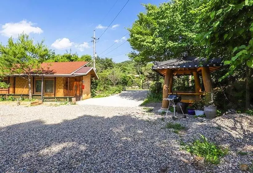 Yangpyeong Sonamu Hyanggi Pension