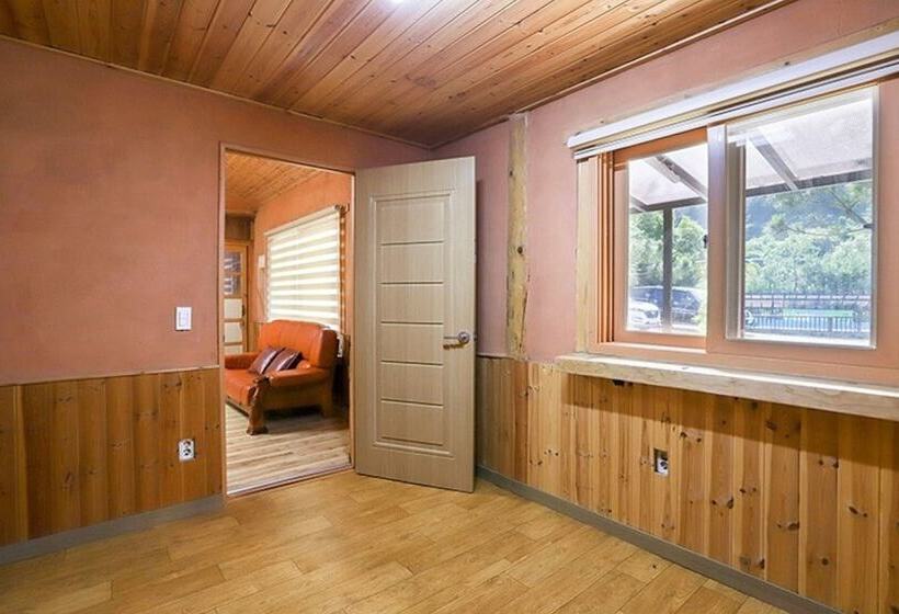 Yangpyeong Sonamu Hyanggi Pension