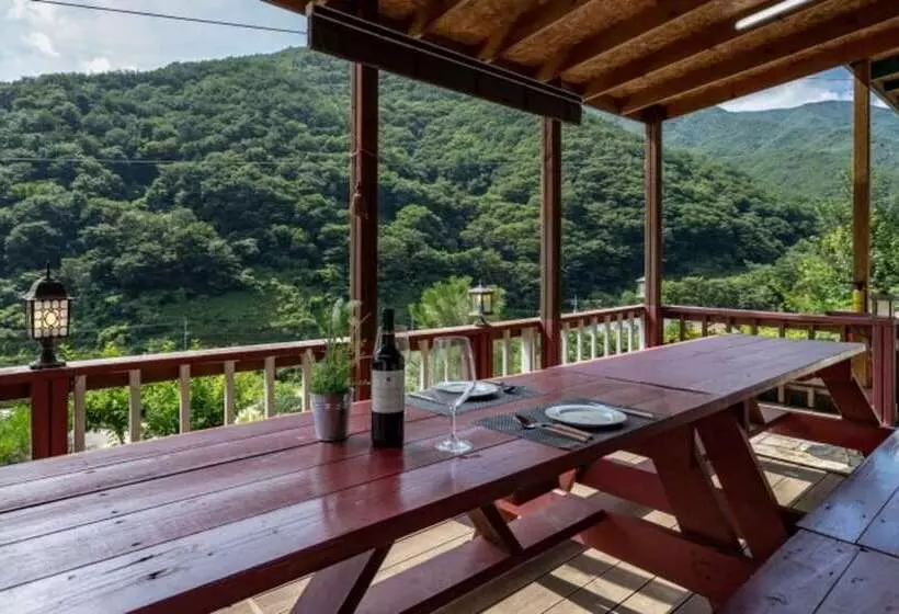 Yangsan  Modoomodoo Pension