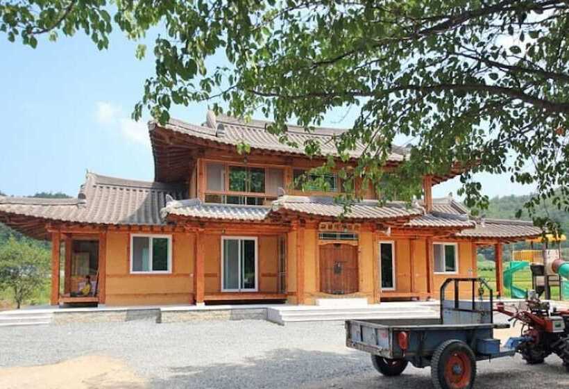 Yangyang Geumpurae Pension