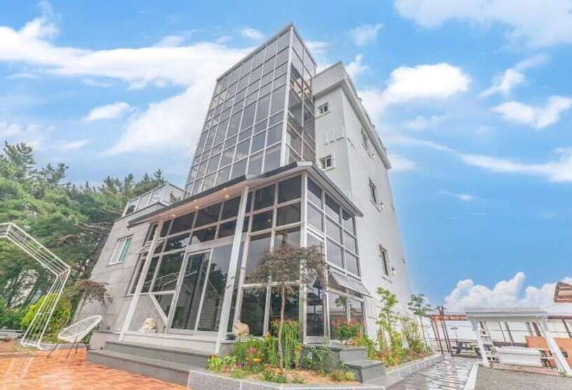 Yangyang Sol Sea Pension