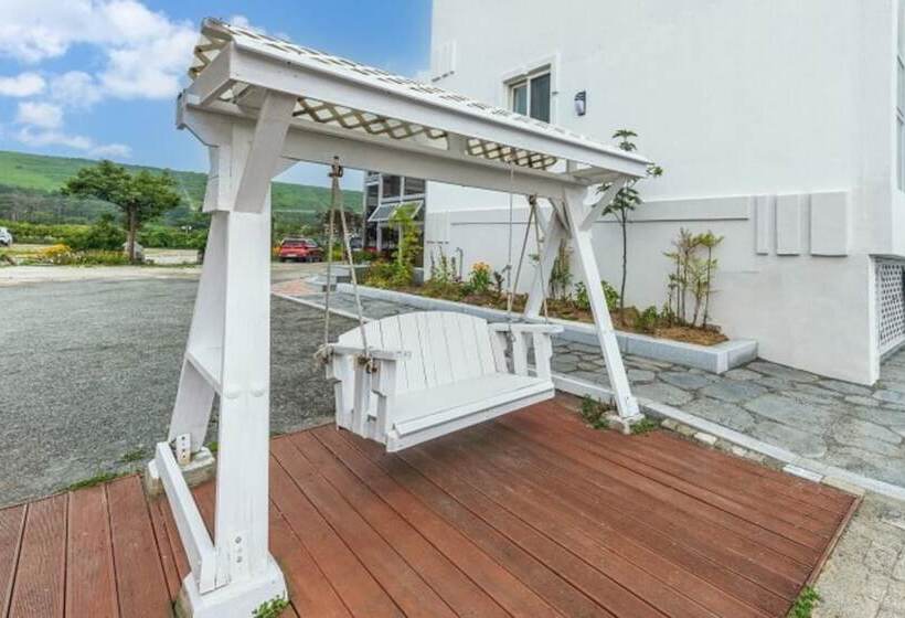 Yangyang Sol Sea Pension