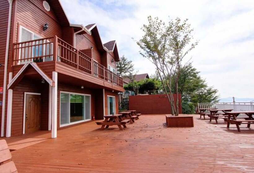 Yeosu Elvino Pension