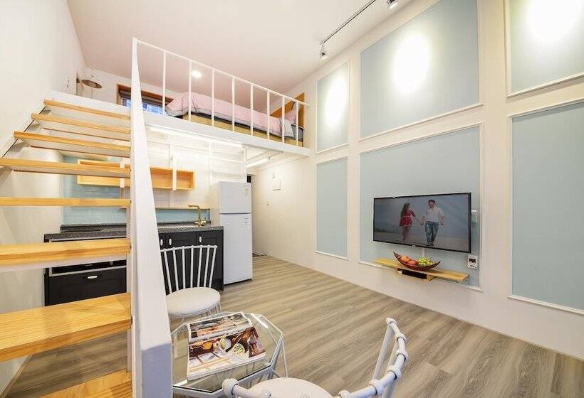 Yeosu Yegreena Pension