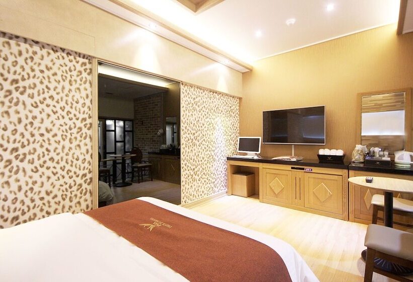 Gimje Pga Self Check In Motel