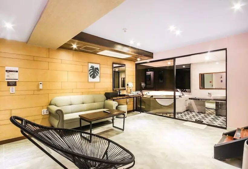 Hadong The W Self Checkin Motel