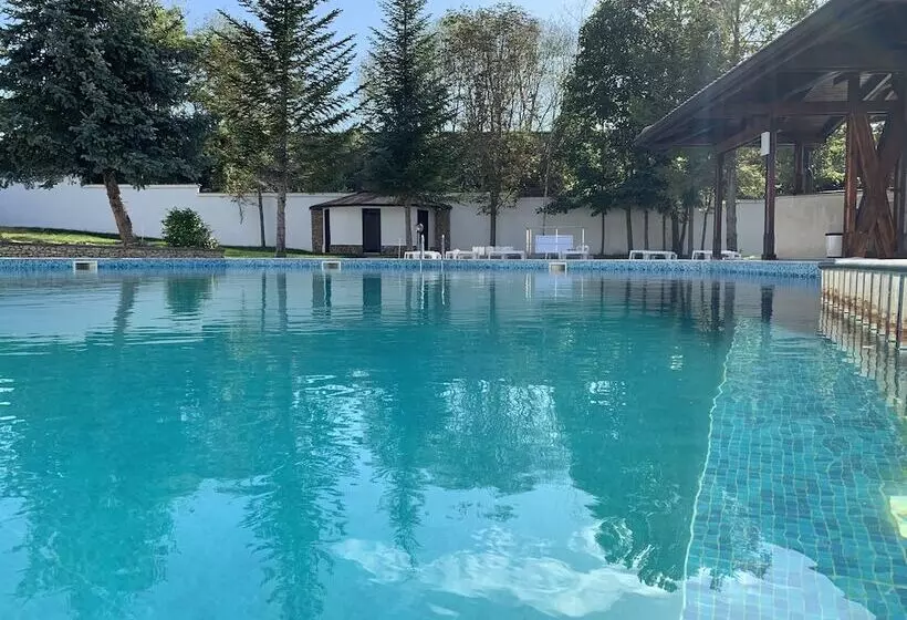 Hotelli Bultrak  Eco Village