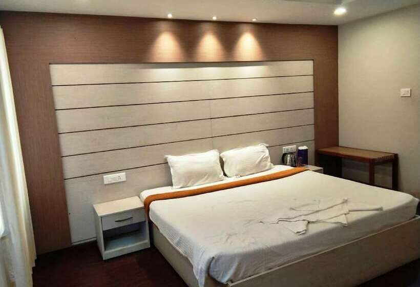 Отель Dew Drop Inn