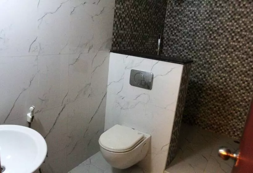 Hotelli Ganesh Meridian