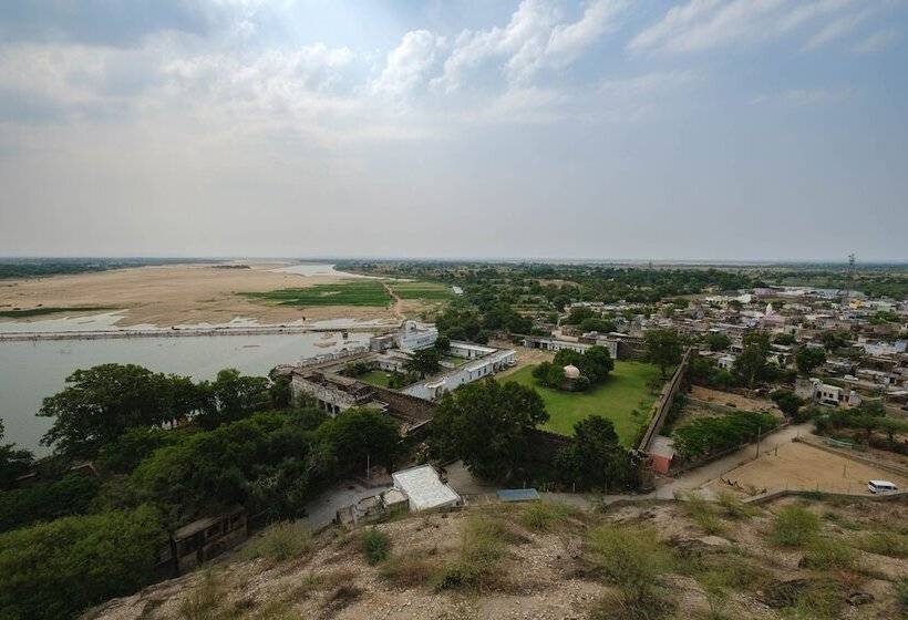 Отель Rajmahal Palace