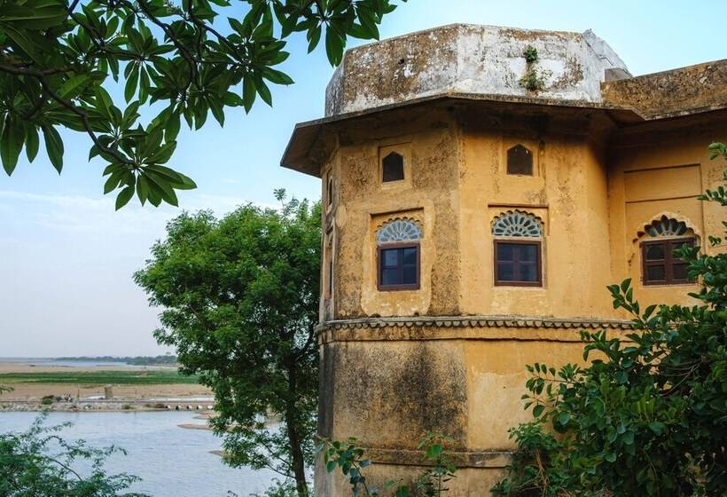 Отель Rajmahal Palace